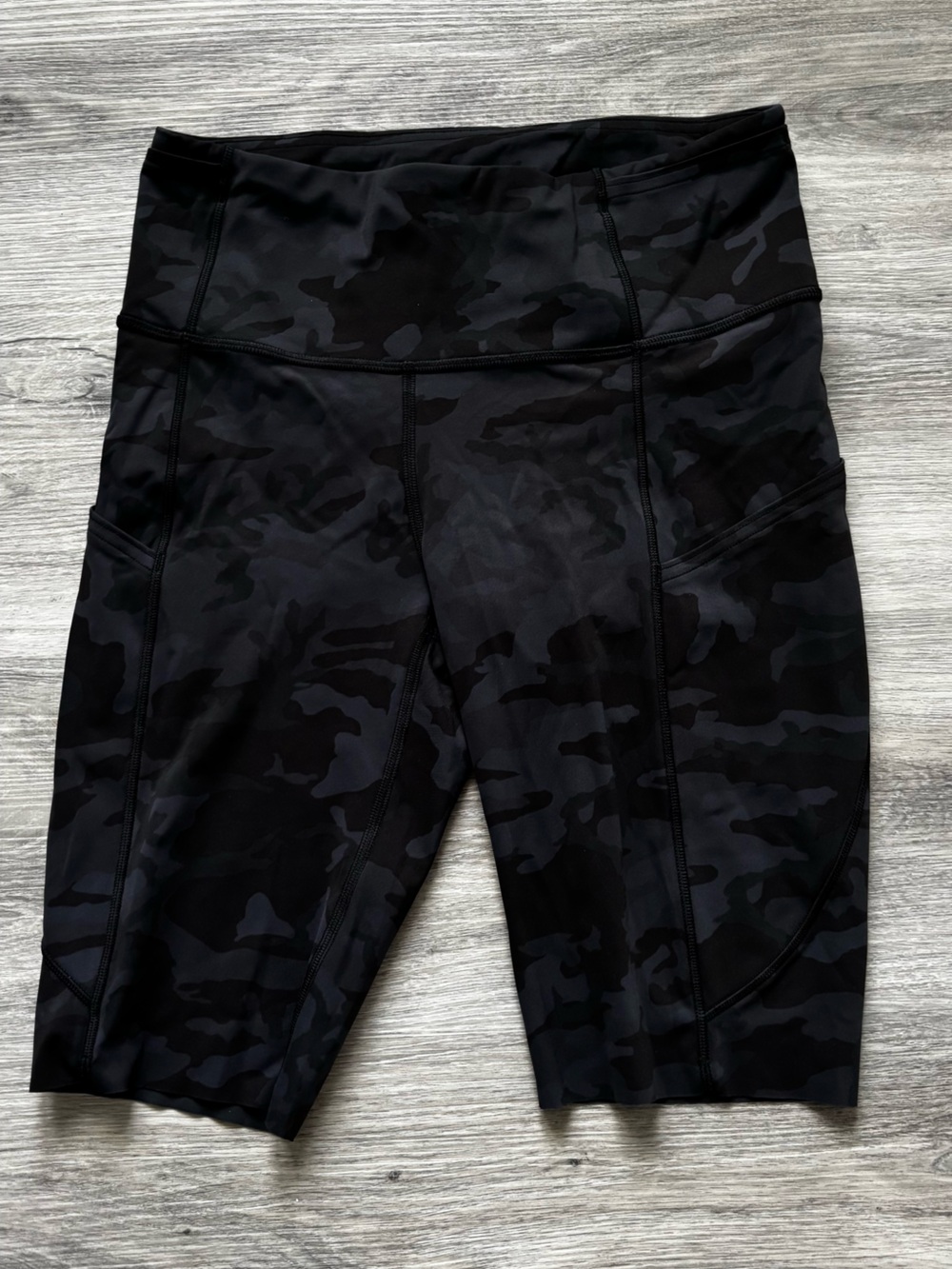 Lululemon Fast and Free Shorts Size 6